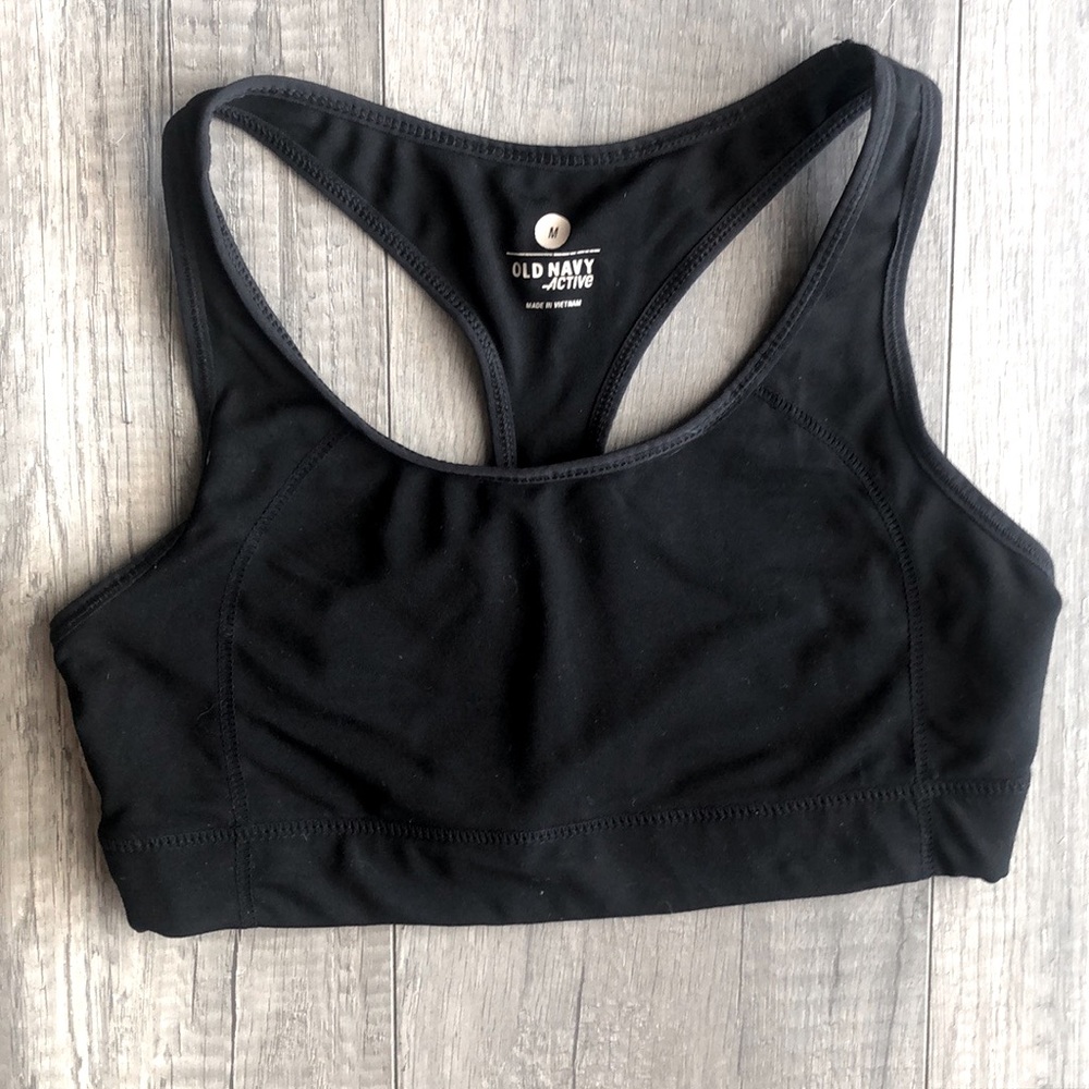 Black Old Navy sports bra, size M.